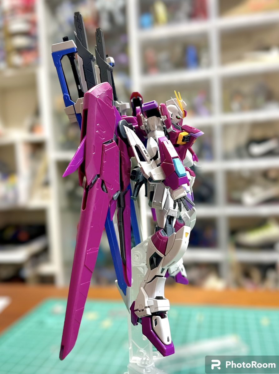 urupapa54's tweet photo. #みんなのサイドアングル見せてくれ

デスティニーインパルス素組み♫

最高にかっこいいプロポーションしてますねー✨

また少し先になります���、次の模活タイミングで塗装して仕上げたいと思います！

ではでは♫

#ガンプラ
#ガンプラ好きと繋がりたい 
#SEEDガンプラミッション https://t.co/fk8OTrK1VW