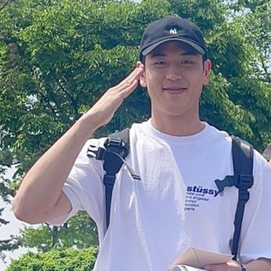 hareba5ket's tweet image. 칼각된 거 진짜 너무 좋으네.../////