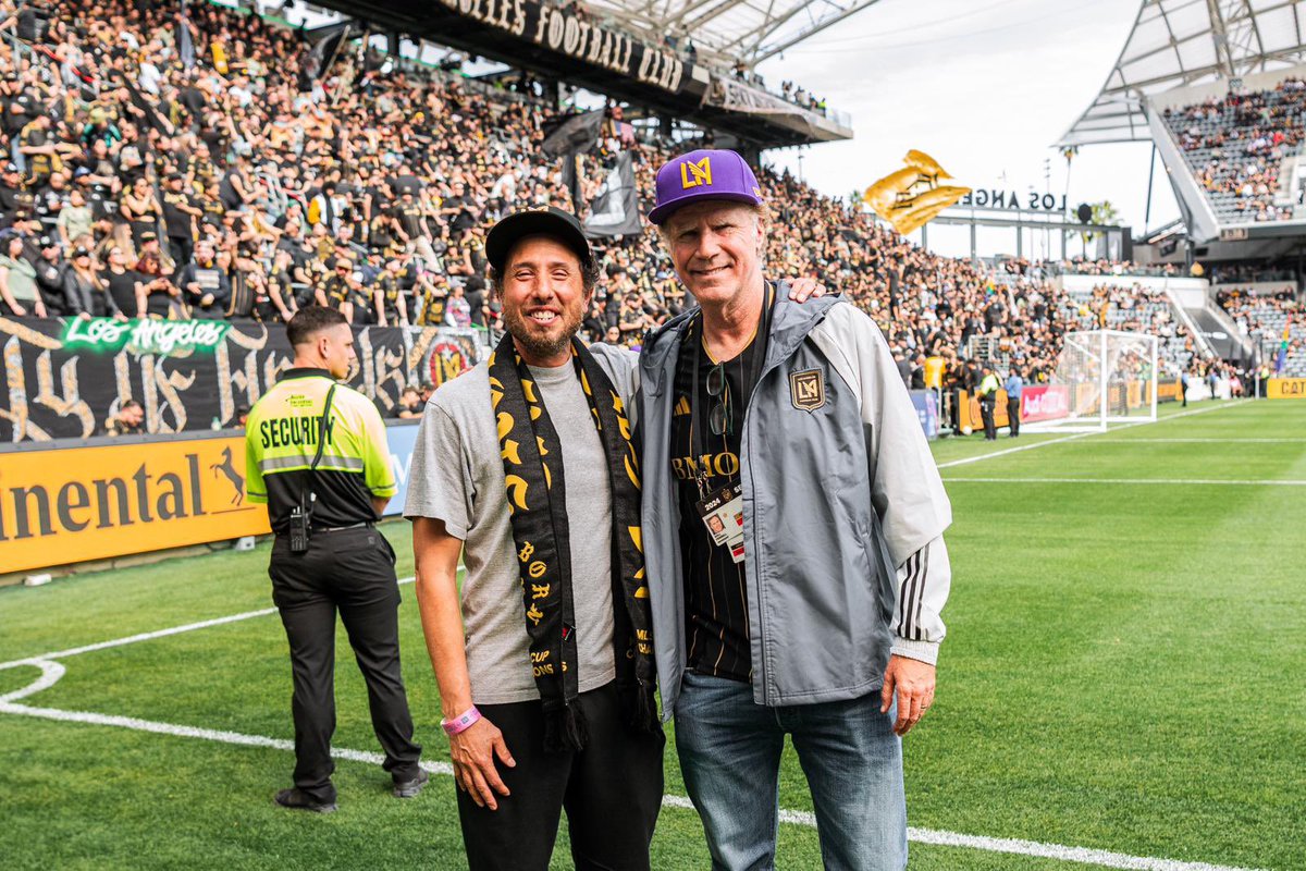 "The Nina,👊🏽 , the Pinta, 👊🏽, the Santa Maria, 👊🏽, I'll do you in the bottom while you're drinking Sangria."
#PrestigeWorldWide