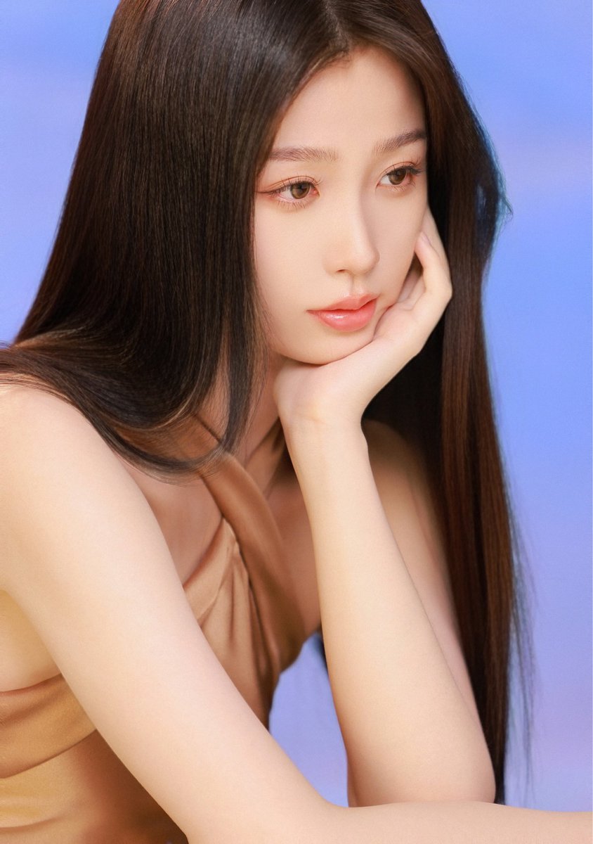YuShuXin_Global's tweet photo. studio weibo update || 2024.02.25

🧡Part I🧡

自然之息，愈见明朗💘
The breath of nature, getting clearer💘

#自然堂全球护肤代言人虞书欣
#自然堂 #CHANDO #护肤 #SkinCare 
#YuShuxin #EstherYu #虞书欣 #우서흔 #ユー・シューシン #NguThưHân #อวี๋ซูซิน 
#Cpop #ChineseActress https://t.co/d24qsQh3Xg