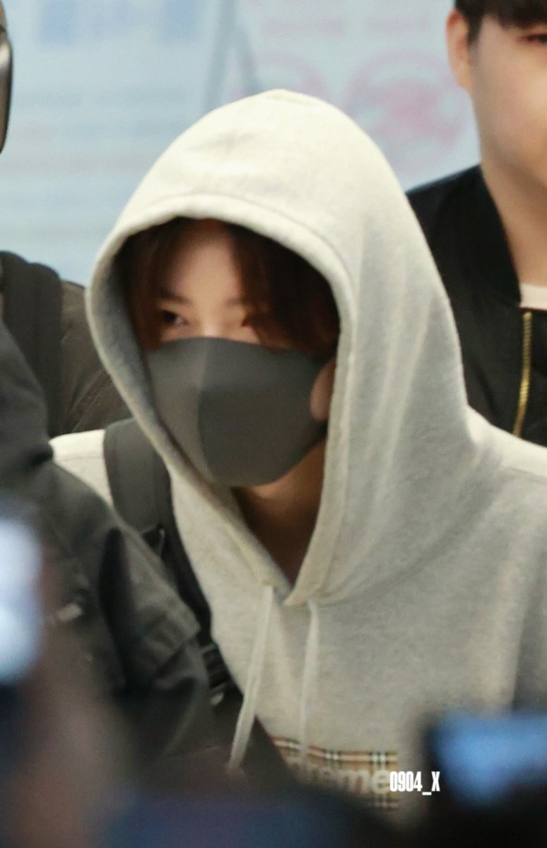 0904__X's tweet photo. 240225 GMP 🛬 HD

#TREASURE #준규 #JUNKYU #트레저 https://t.co/aqoRgC97mM