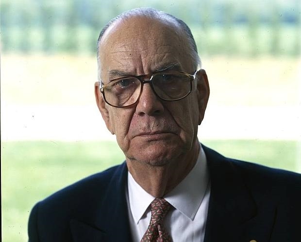 "Lo malo de los que se creen en posesión de la verdad es que cuando tienen que demostrarlo no aciertan ni una".
Camilo José Cela
#Fuedicho