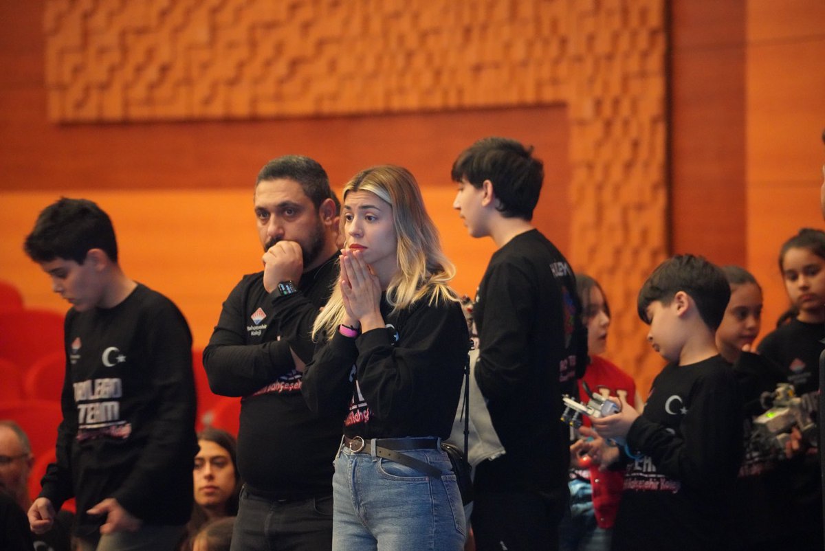 Robotex Türkiye, Mersin 🤖 #DayTwo 

<a href="/RobotexInt/">Robotex</a> <a href="/omertartici/">Ömer Tartıcı</a>