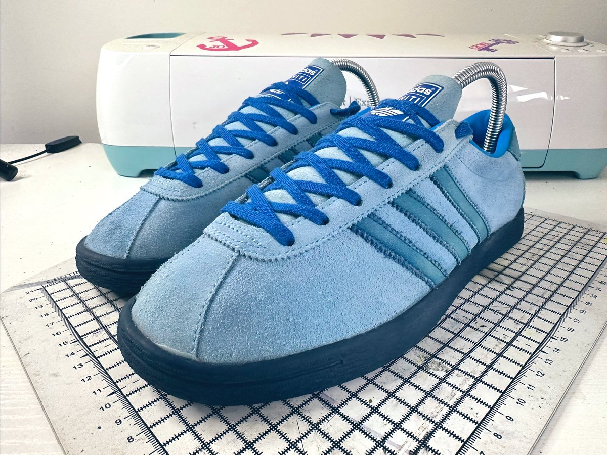 RE5 Customs tweet media