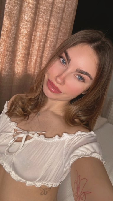 Hey💋 #onlyfansbabe #onlyfansgirl #onlyfans https://t.co/TnPqKxk73k<a href="/tag/onlyfansbabe"class="tags">#onlyfansbabe</a><a href="/tag/onlyfansgirl"class="tags">#onlyfansgirl</a><a href="/tag/onlyfans"class="tags">#onlyfans</a>