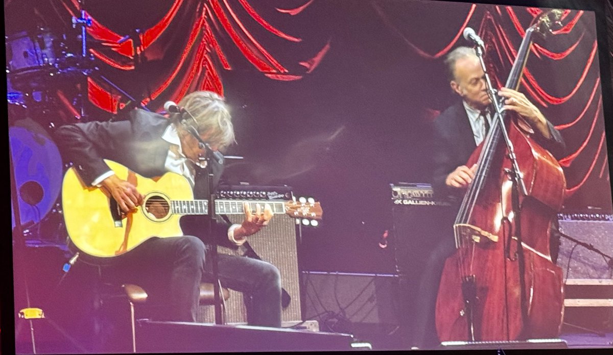 Last night I had the pleasure of watching my dear friend and fellow Texan, #EricJohnson, get recognized by the Texas Heritage Songwriters Association. Congratulations, EJ. Well-deserved.