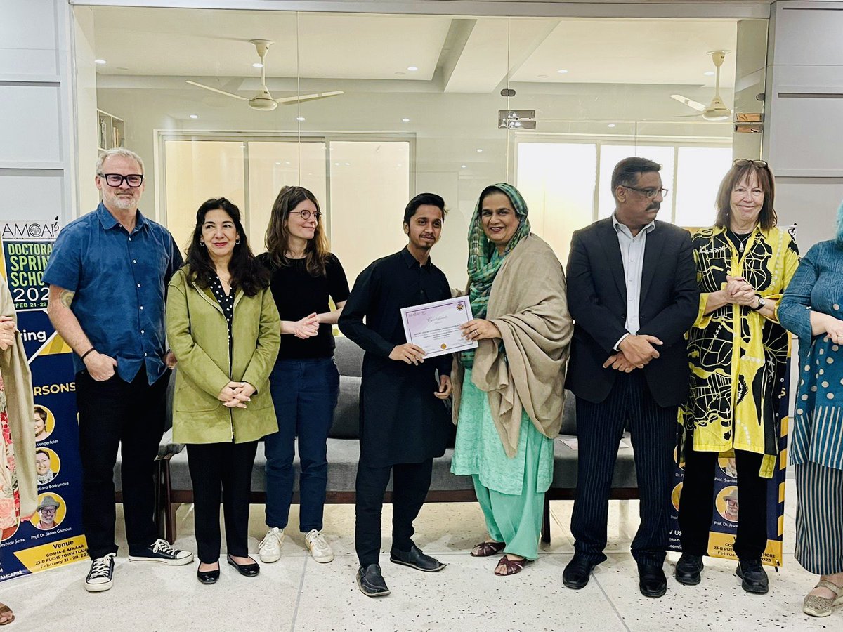 MeerHamzaAbbas's tweet photo. Alhamdulillah 🥇Received Certificate From Respected Dr. Bushra Hameedur Rahman President of AMCAP Media Association at AMCAP Office Lahore ♥️🏆 https://t.co/CHnKDM9g1t