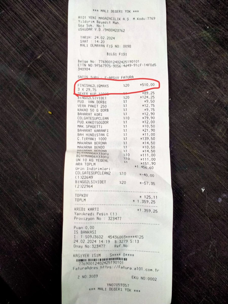 Kayseri'nin Yıldırım Beyazıt Mahallesi Göz Sokak No:1 adresinde bir A101 alışveriş merkezi.
Ürünlerinde etiket fiyatı farklı
Kasaya giriyorsunuz fiyatlar daha farklı. 
Bahaneleri de etiketi değiştirmeyi unutmuşuz oluyor. 
Tüketicimiz A101'den Finish marka bir ürün alıyor. 
Ürünün