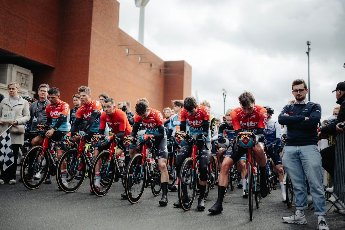 lottocycling_'s tweet photo. Remembering Tijl De Decker at the start of #BrusselOpwijk. 

✨ #ForTijl 💫   

Picture: Brecht Steenhouwer https://t.co/6QIJNHIKIL