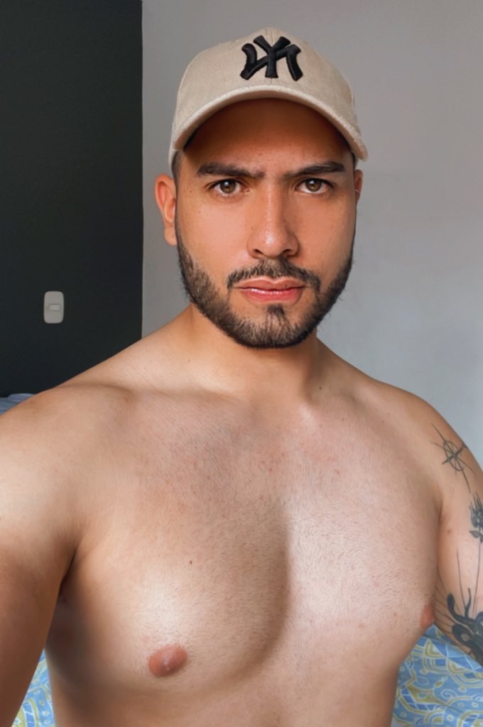 Bad_Papii's tweet photo. The tits where titting https://t.co/2sY9EEHJzE