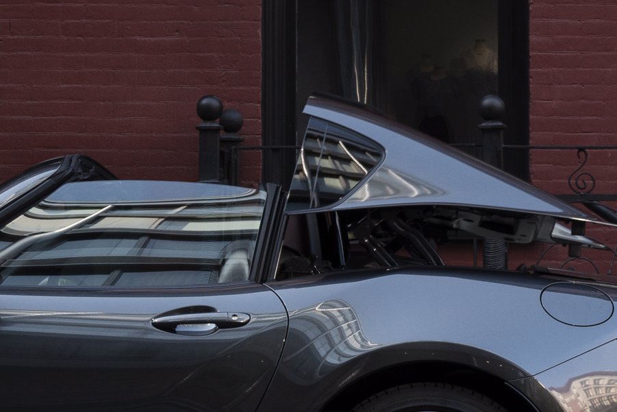 Desde su debut en 1989, el Mazda MX-5 ha demostrado consistentemente ser la elección ideal para aquellos que buscan la experiencia de conducción más pura. Con más de 1.1 millones de unidades vendidas, la comunidad de entusiastas del Mazda MX-5 sigue creciendo.

#Mazda #MX5