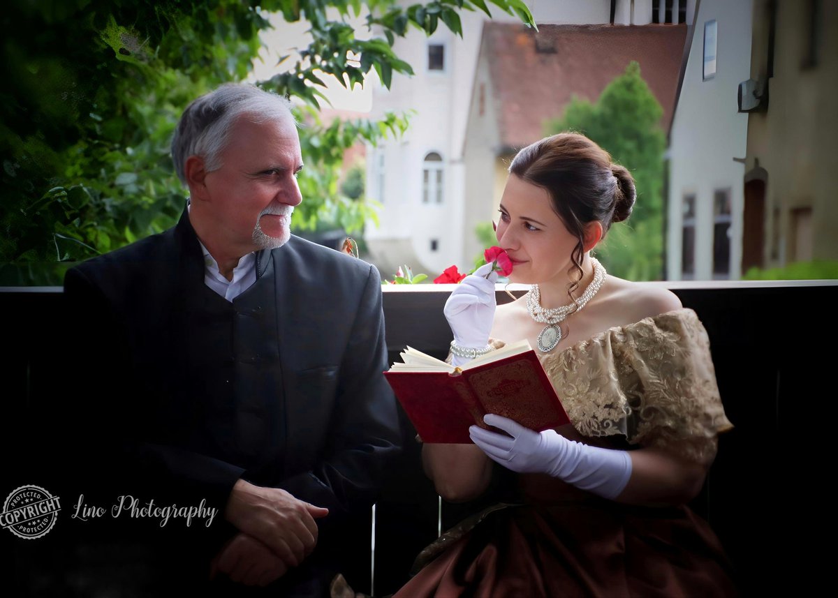 #history #historylovers #historyvibes #portrait #portraitphotography #portraitphotographer #cityview #cityvibes #love #poetry #beautifulportraits #travel #streetphotography #vrazovaljubica #visitsamobor #visitcroatia #volimsamobor #volimhrvatsku #samobor #hrvatska #croatia