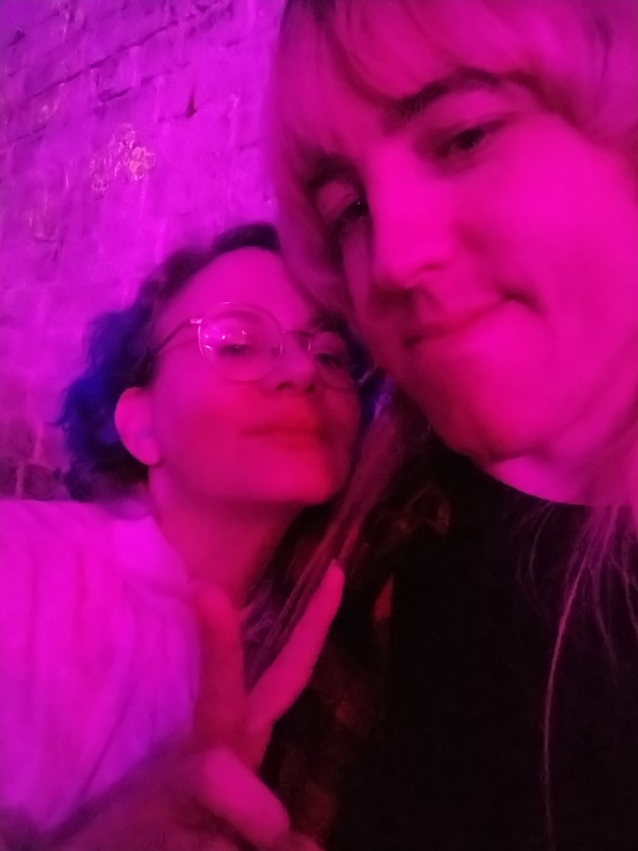 kazuya3162's tweet image. I never mentioned it but @SlimyBench were a great opener! When I saw them before the concert I just thought it was a group of friends who went to it together and then it was just 'oh they're the support band! 😅'