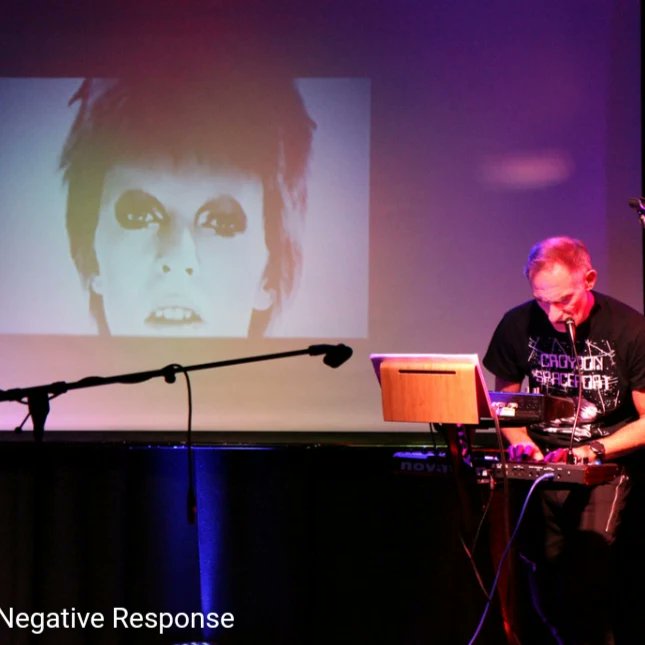 NegReg001's tweet photo. More from a recent show in #Croydon with #palindrones & @skycolouredband curated by @TrustTheDocUK Photos by @SimonLandmine Next show announcement soon. #livemusic #electronicmusic #electronica #synth #postpunk #electropunk #indiemusic #alternative #southlondon #bowie #lynch https://t.co/68DcuBZBjL