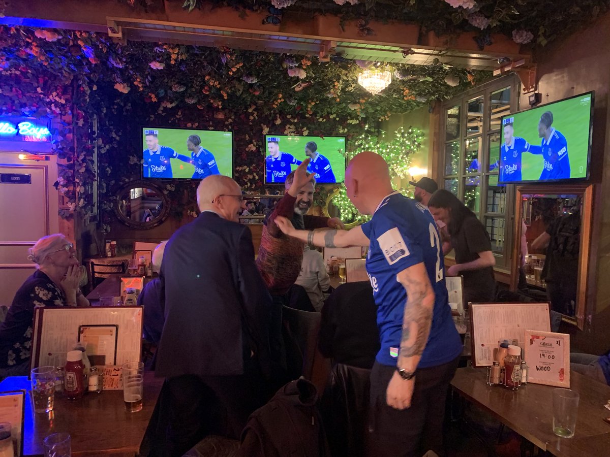 ESCLA meet up  v. C.Palace at Fitzrovia Belle 19th Feb