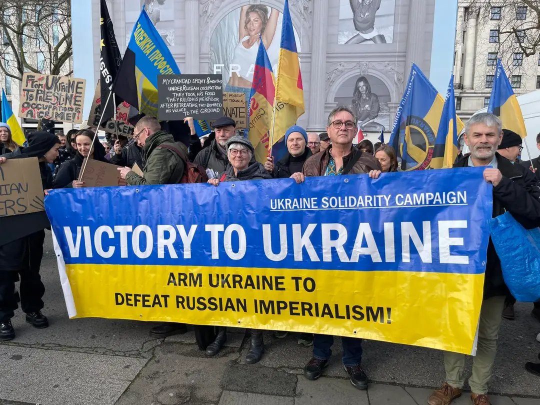 #StandWithUkraine After yesterday's marches, something practical you can do: crowdfunder.co.uk/p/ukraine-medi…
