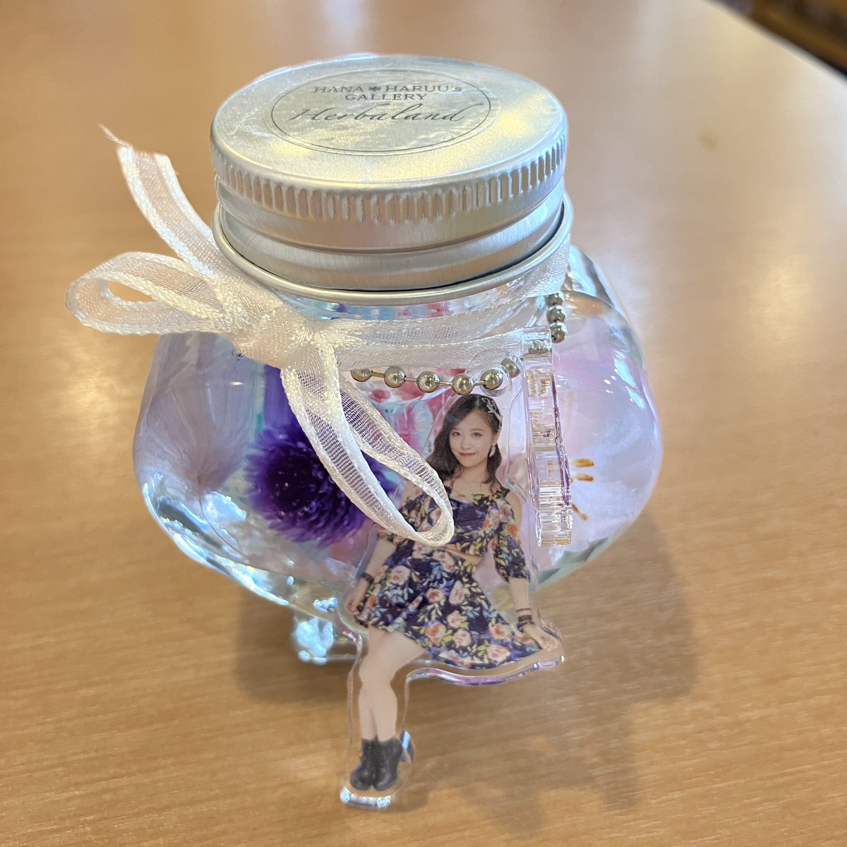 charintyo's tweet photo. ハーバリウムかわいい💐 https://t.co/OAG5GFI4CV