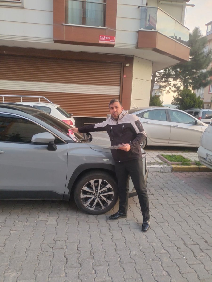 RpSancaktepe's tweet photo. İlçe Yönetim Kurulu Üyelerimiz Safa Mahallesi Yunus Emre Tepe Camiinde Sabah Namazı Akabinde Broşür Çalışmasında Bulunduk.
@erbakanfatih 
@rpmustafadogan
@cemilcebir
@YahyaAtes
@refahist
@rprefahpartisi 
#sancaktepesafamahallesi https://t.co/mMi3HhTfi9