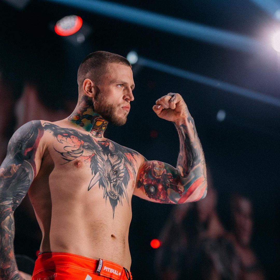 FreakInfo tweet media