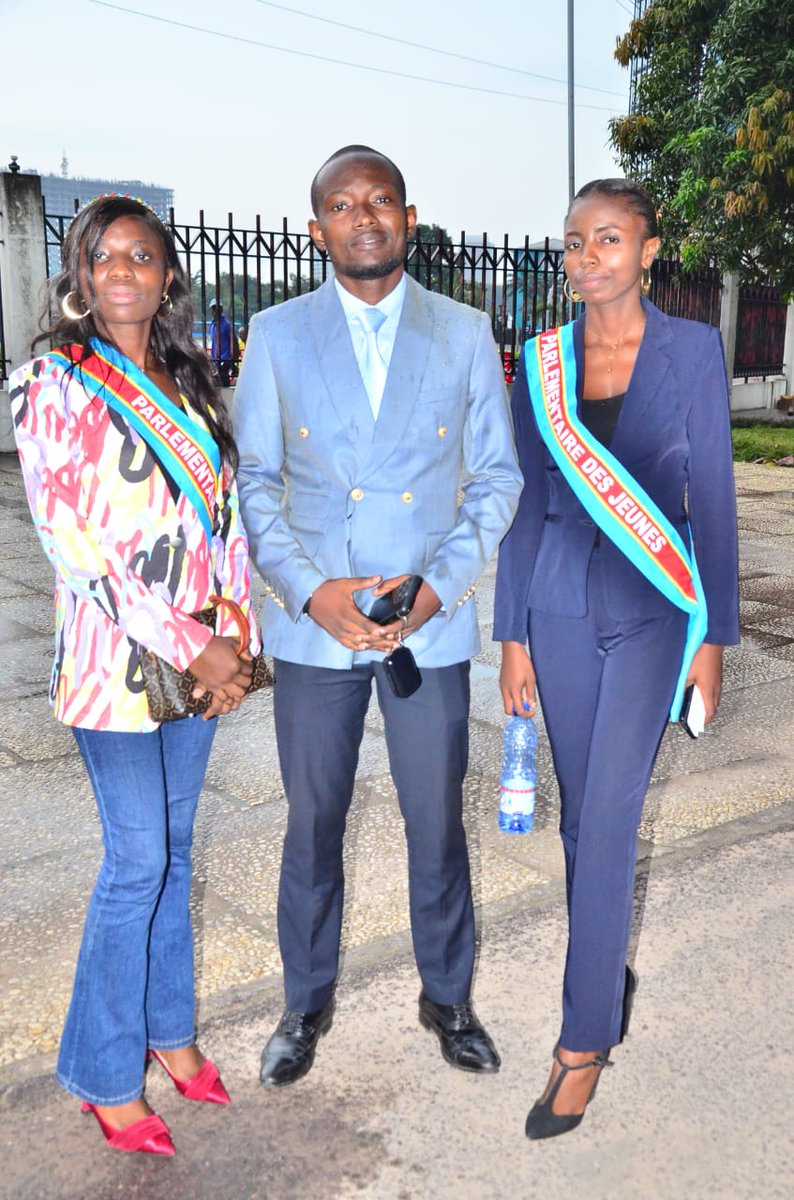 NiokaIbrahim's tweet photo. La cause de l'Est du pays, nous interpelle à la défense de l'unité nationale. Parlons du #GENOCIDE_À_GOMA
La Jeunesse, un grand pilier central à la piste de solution. Parlement des jeunes de Kinshasa. @KitambalaMarcel @OseeNgoloDG @UUrbaniste
@ValdorVale4 @DesKivu @TopCongo https://t.co/XoQorHkHFy