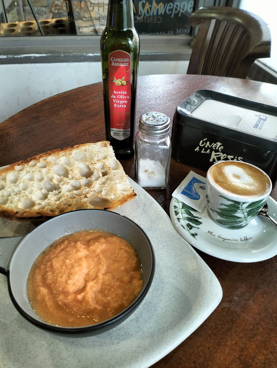VecinaMaja's tweet photo. Hoy, #Desayunando en #Ousa en la c/San Isidro, 3 al lado de la gran Vía de #Majadahonda https://t.co/UwjnSiraBC