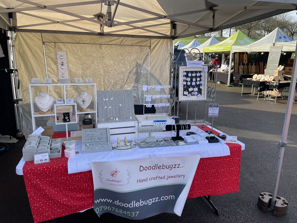 doodlebugzzUK's tweet photo. What a beautiful day to be at Bowness-on-Windermere market . 
Here til 4pm if you still need a Mother’s Day gift 🎁 https://t.co/nyAzLi8csT