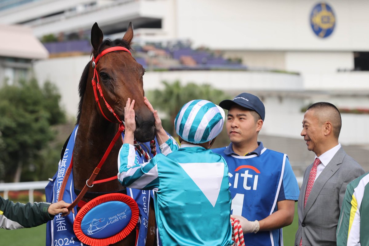 J-Mac on Romantic Warrior... 🥹 🗣️ 'He's the undisputed champion. He deserves all the accolades he gets. I can't stress how much of a privilege it is to ride him.' #TripleCrown | #HKracing