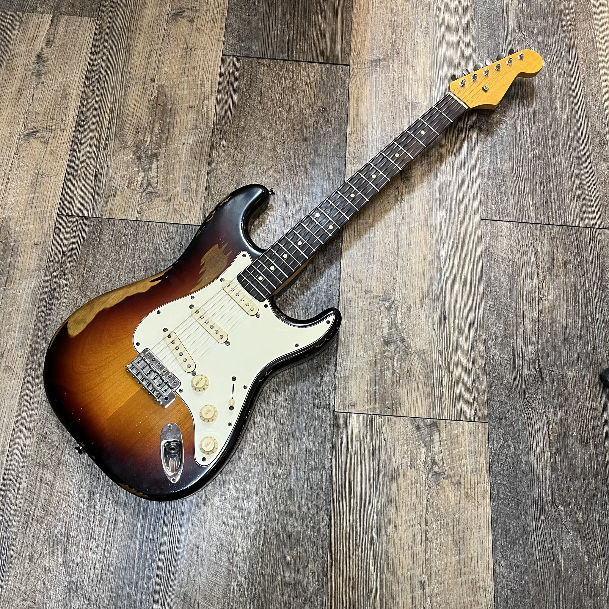 ギター EDWARDS E-SE-128LT/RE John Frusciante EDWARDS E-SE-128LT/RE John Fruscianteモデル