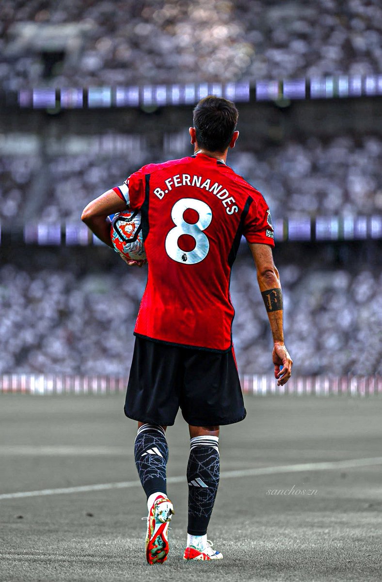 If Bruno Fernandes has a million fans, I'm one of them. If Bruno Fernandes has 10 fans, I'm one of them. If Bruno Fernandes only has one fan, it’s me. If Bruno Fernandes no fans, then i’m dead. If the world is against Bruno Fernandes, then I’m against the world. Don't let