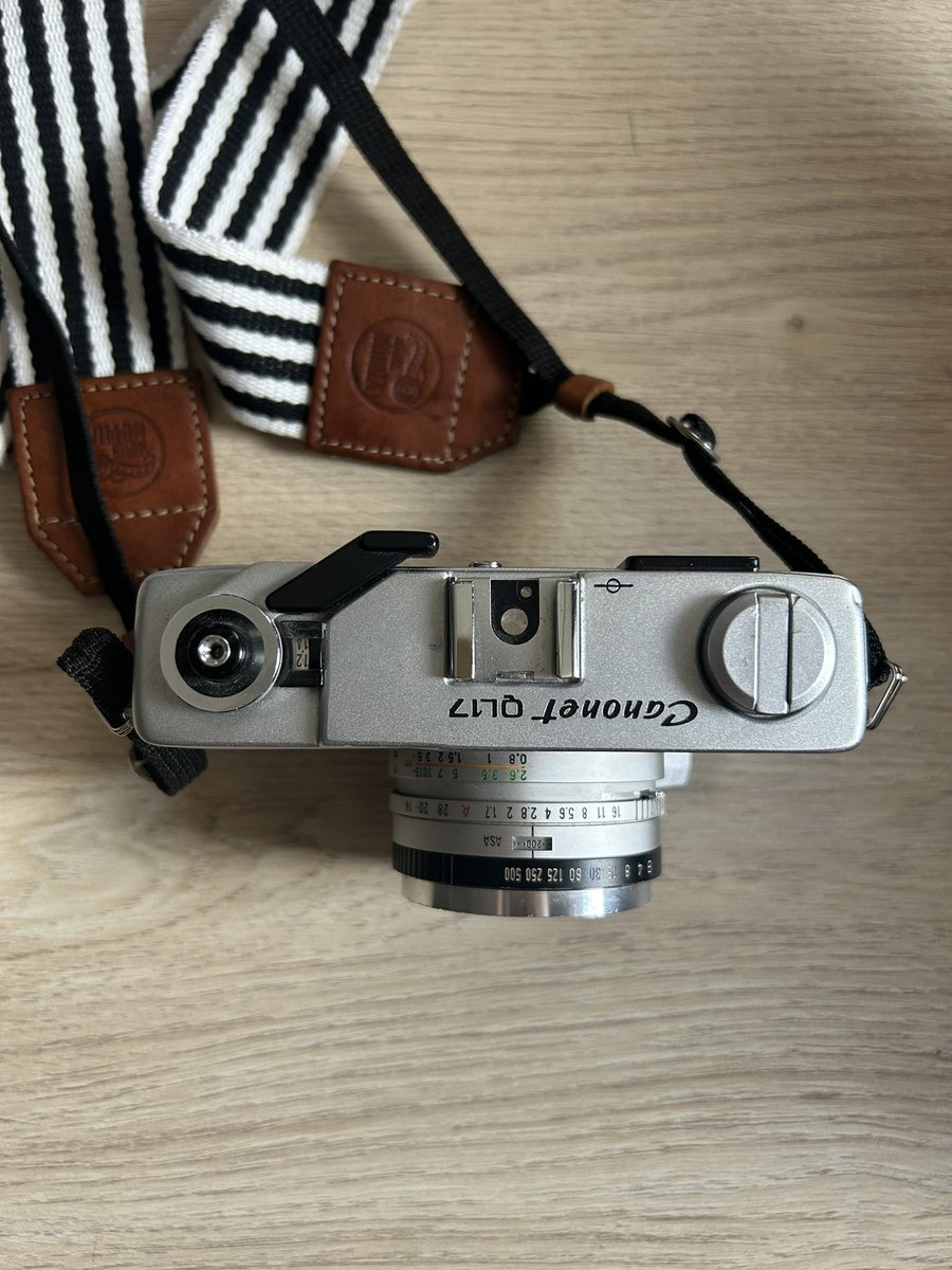 mxhpy's tweet photo. Used Rf Canon Canonet Ql17 Gll
เลนส์ 40mm. F/1.7 ถ่ายหน้าชัดหลังเบลอได้ ใช้งานได้ปกติ✅✅
2500 ลดได้งับ นัดรับเเถวเซนลาด🌷

#กล้องฟิล์ม #กล้องมือสอง #ขายกล้องฟิล์ม #กล้องฟิล์มมือสอง https://t.co/aoXBTRAF1M