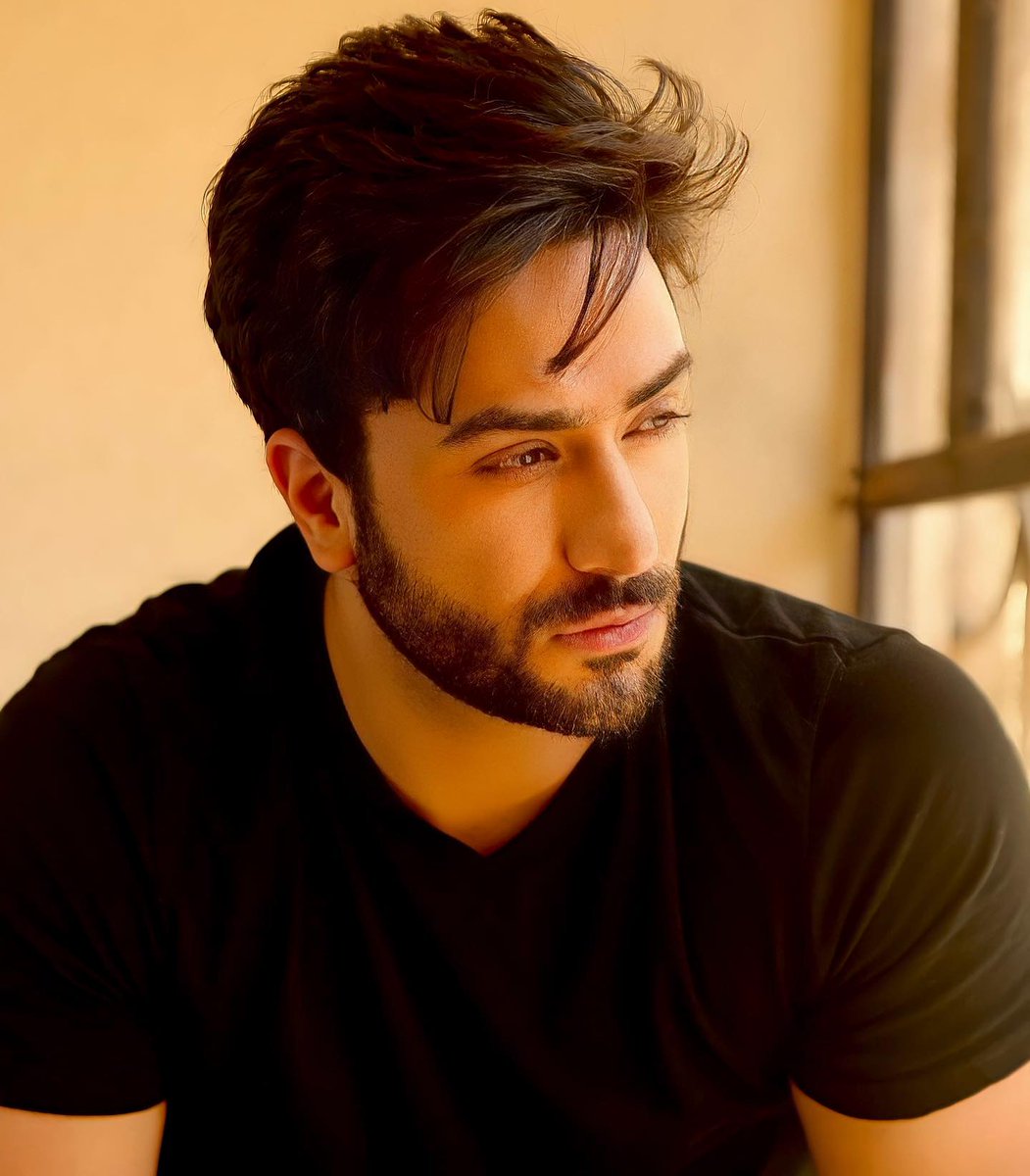 May God bless you with all you desire. Happy birthday. Enjoy every moment of your precious life.

#HappyBirthdayAlyGoni 
HBD ALY GONI
#AlyGoni <a href="/AlyGoni/">Aly Goni</a> ❤️