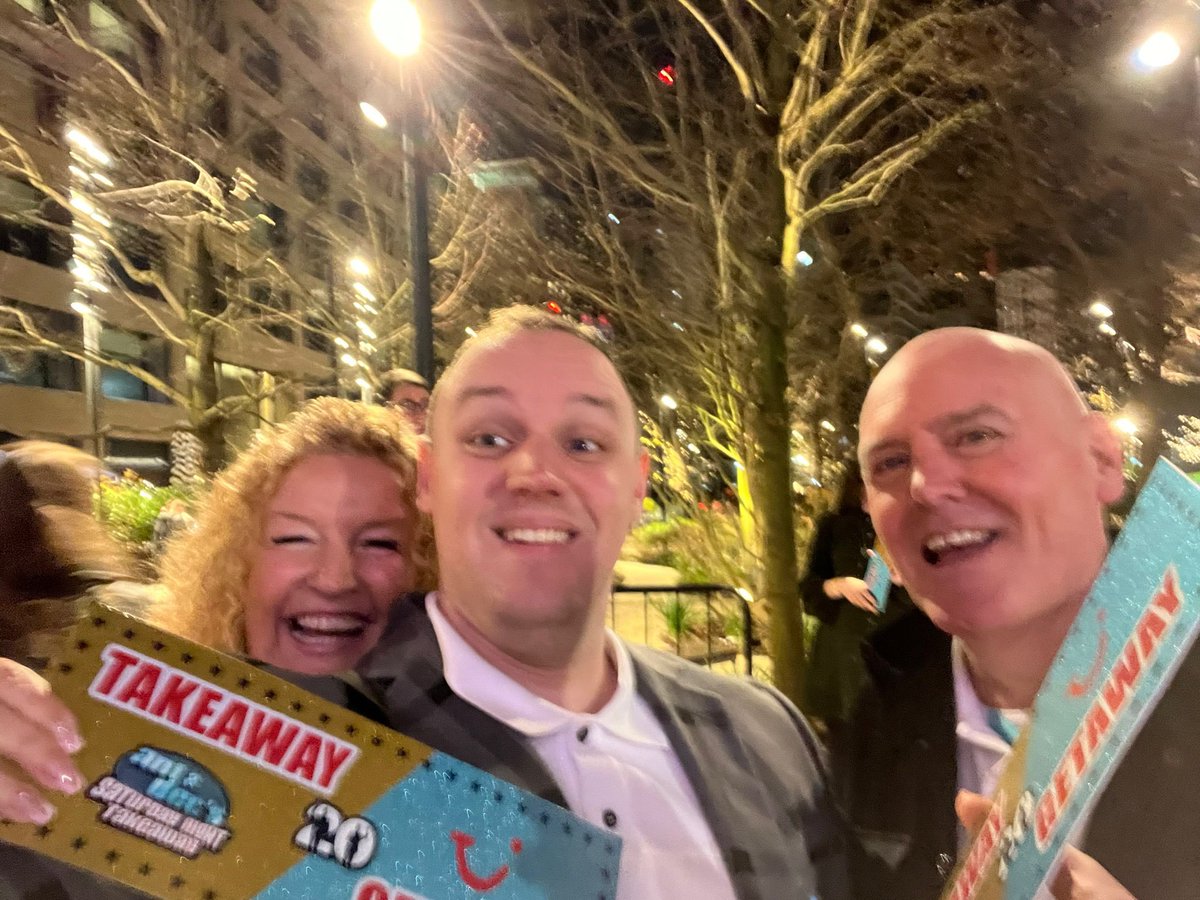 Feel humle had a bad time of late with radiotherapy and treatment but last night this happened. Thank you <a href="/utdforcharity/">United For Charity</a> but couldn’t do all what we do as a family without all that support us x <a href="/Dawnavery13/">Dawn avery</a> <a href="/avery_aston/">Aston Avery</a> we love u all <a href="/itvtakeaway/">Saturday Night Takeaway</a>