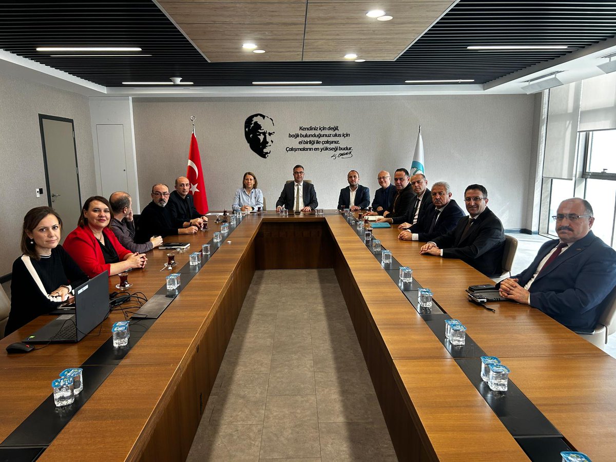 manisabsb's tweet photo. Büyükşehir Belediyemizin Şubat ayı olağan İş Sağlığı ve Güvenliği Kurul Toplantısı gerçekleştirildi.

Detaylar; https://t.co/YuOFP5UJYk https://t.co/kMueURLrpj
