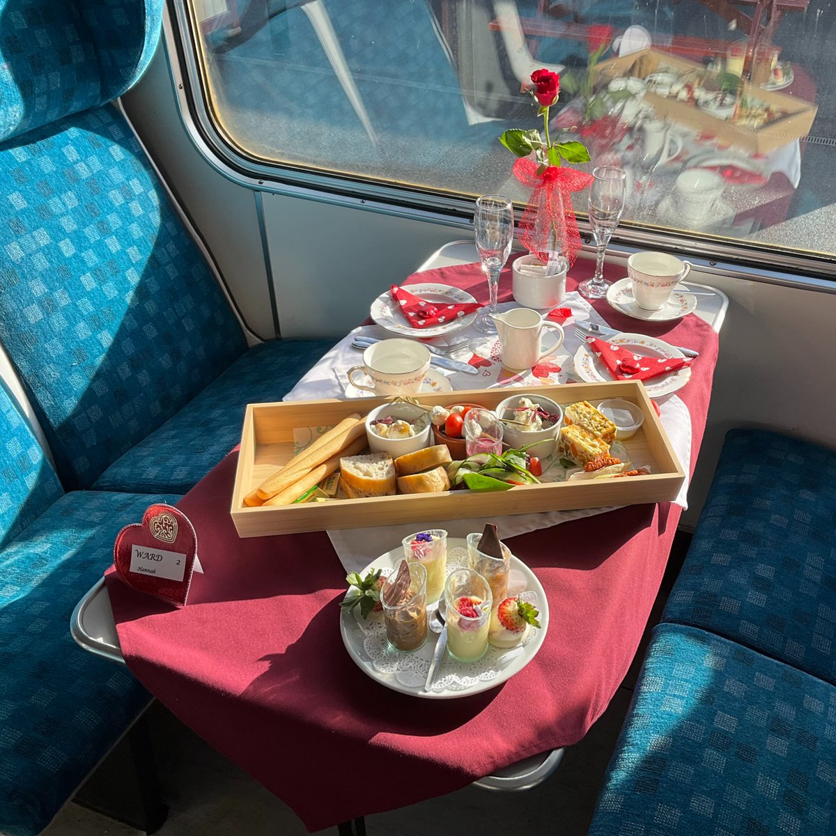 Our #ValentinesDay train was a big success! We loved seeing people enjoy the delicious food, prepared by our catering partners The Green Apple Tree! Book now for our Mother’s Day #afternoontea:
wensleydale-railway.co.uk/mothers-day-te…
📸 Green Apple Tree &amp; Sue Hill #wensleydalerailway #yorkshire