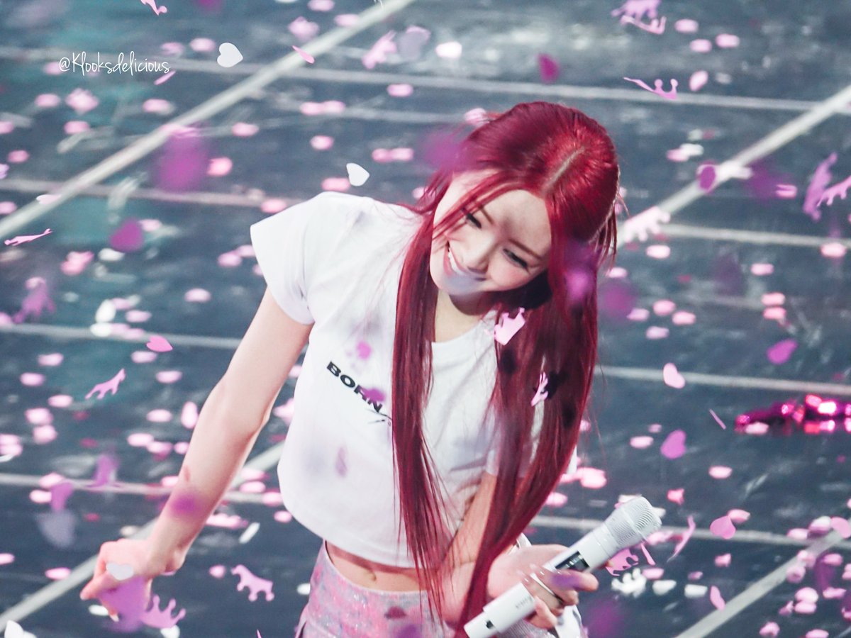 YUNA💕

>240224 BORN TO BE
#유나 #YUNA 
#있지 #ITZY 
#ITZY_BORNTOBE #ITZY_BORNTOBE_SEOUL 
#ITZY_WORLD_TOUR
