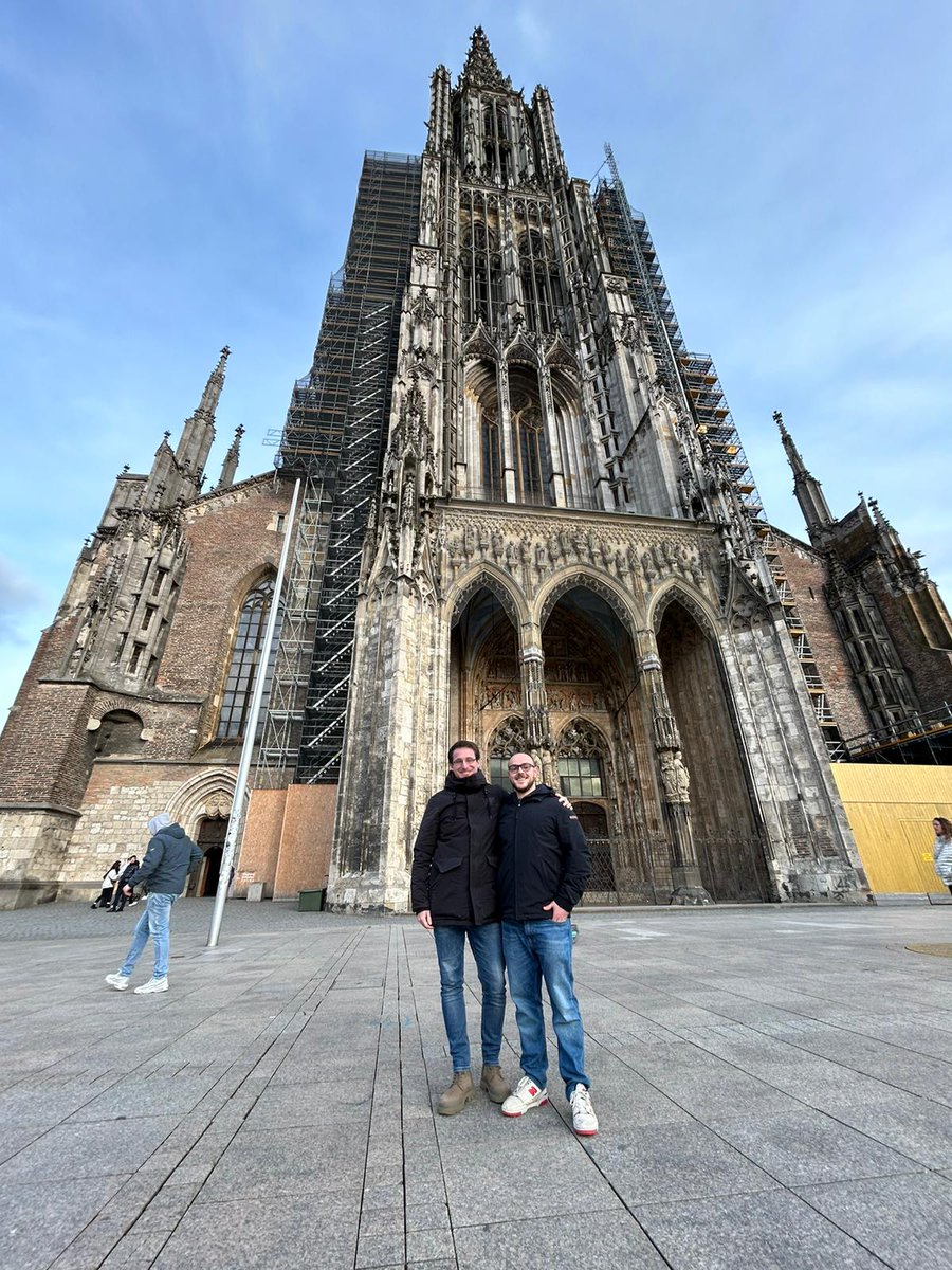 Part of <a href="/SupRaLabRome/">SupRa lab Rome</a> reunited again waiting for <a href="/SupraChem2024/">SupraChem2024 at Ulm University</a>!!
<a href="/EmanueleSpatol4/">Emanuele Spatola</a>