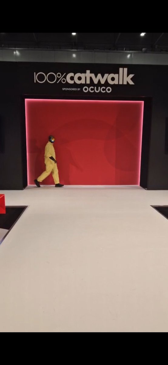 Spontaneous catwalk for <a href="/Sightsavers/">Sightsavers</a> !!! 🤩 ... <a href="/100Optical/">100% Optical</a>