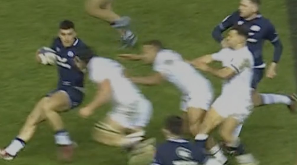 Clever Shepherding by Russell on Lawrence to allow Redpath break, unseen by officials. #SCOTvENG
