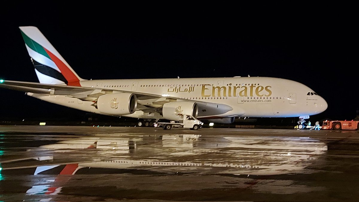 Aeroinfo Barcelona-El Prat tweet media