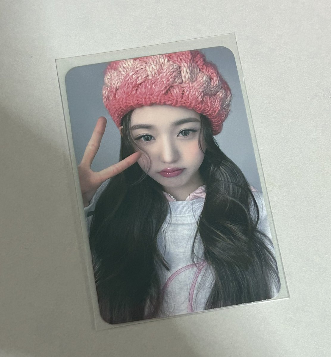 niniflys's tweet image. WTS LFB 

ive wonyoung kirsh beret

₱320,mid condi
- has small scratches &amp;amp; dents but only visble in lights

x sensitive buyer.

gcash mop. 

💌 mine / dm to Claim.

# ive wonyoung