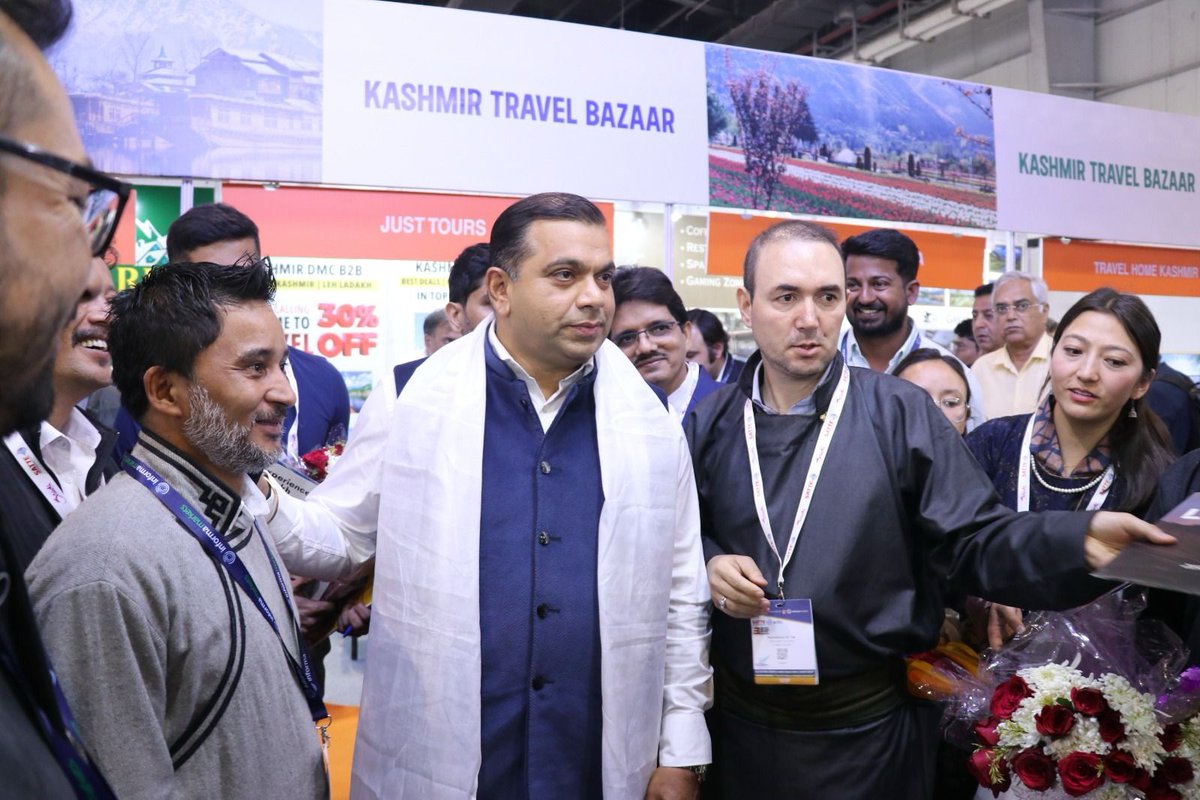 Visit to the Ladakh Stall at SATTE brought forth possibilities of Tourism Circuit between Pristine Mountains and Lakes of Ladakh to the Sun, Sand and Sahayadri’s of Goa, the Monasteries & Temple’s of Ladakh to Ancient Places of Worship in Goa.

#GoaTourism #RegenerativeTourismGoa