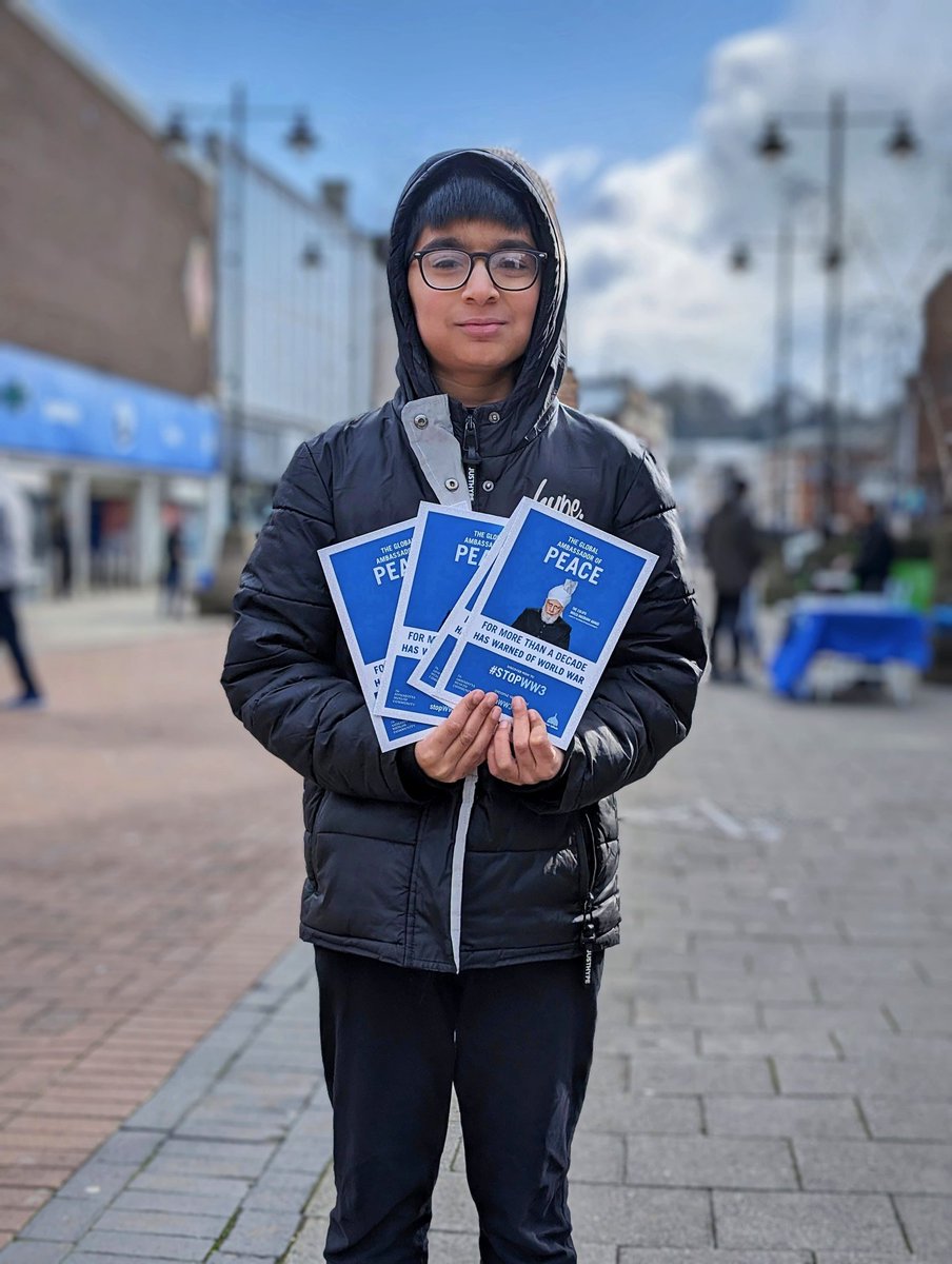 #Walsall Tabligh #Stall amazing people with so much #love for the #community #ww3 #stop #Messiahhascome