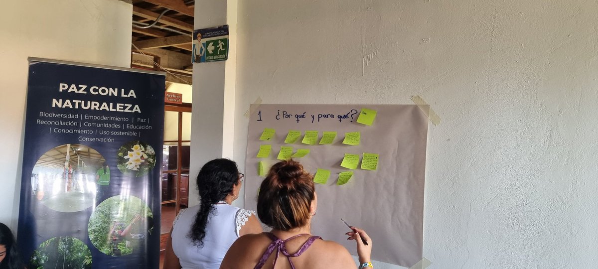 PeaceWNature's tweet image. En el 5to día del taller #LiderazgodeMujeres dialogamos sobre el empoderamiento, asociatividad y oportunidades para contribuir en la protección de los bosques @InstitutoSINCHI 
#UKPACT
@UKinColombia 
@Sydney_Science 
@ARNColombia 
@JaimeGongoraSyd 
🌿 #mujerempoderada #Amazonas