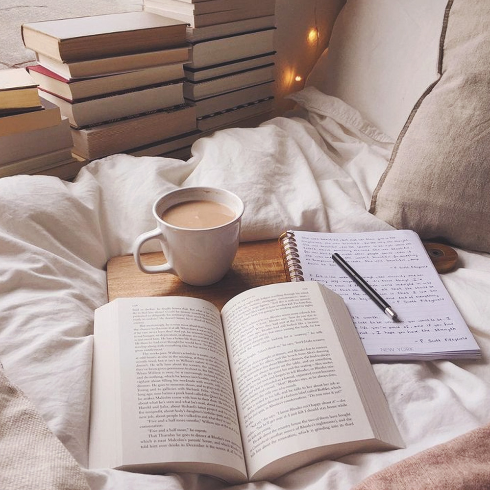 Book Life 📖🥰 What is your favorite read? @bloglovin #LifestyleInspo #Book #Coffee #love #writing #journey #BackInTheGame #Bloglovin