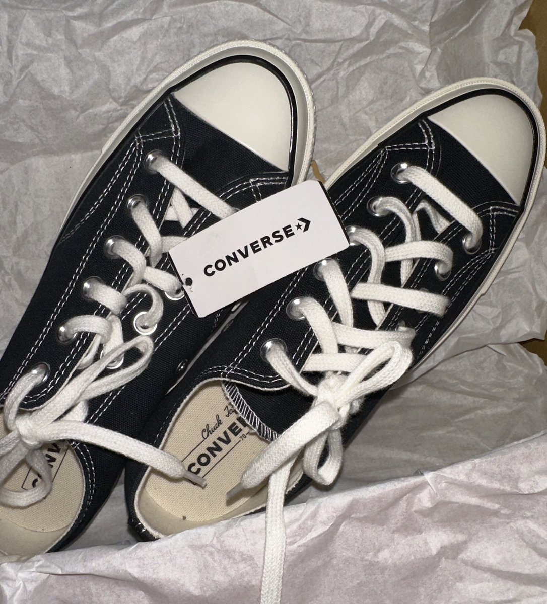 tipajaaa's tweet image. ⁉️ส่งต่อ  Converse chuck taylor 70 
(uk size7) (เบอร์40) 
ราคา 2,700 รวมส่ง 
**แทบจะเป็นมือหนึ่งเพราะใส่ลองแค่ครั้งเดียว DMมาดูเพิ่มเติมได้นะคะ😊
#ส่งต่อรองเท้า #converse #ส่งต่อconverse #คอนเวิร์ส #ส่งต่อคอนเวิร์ส