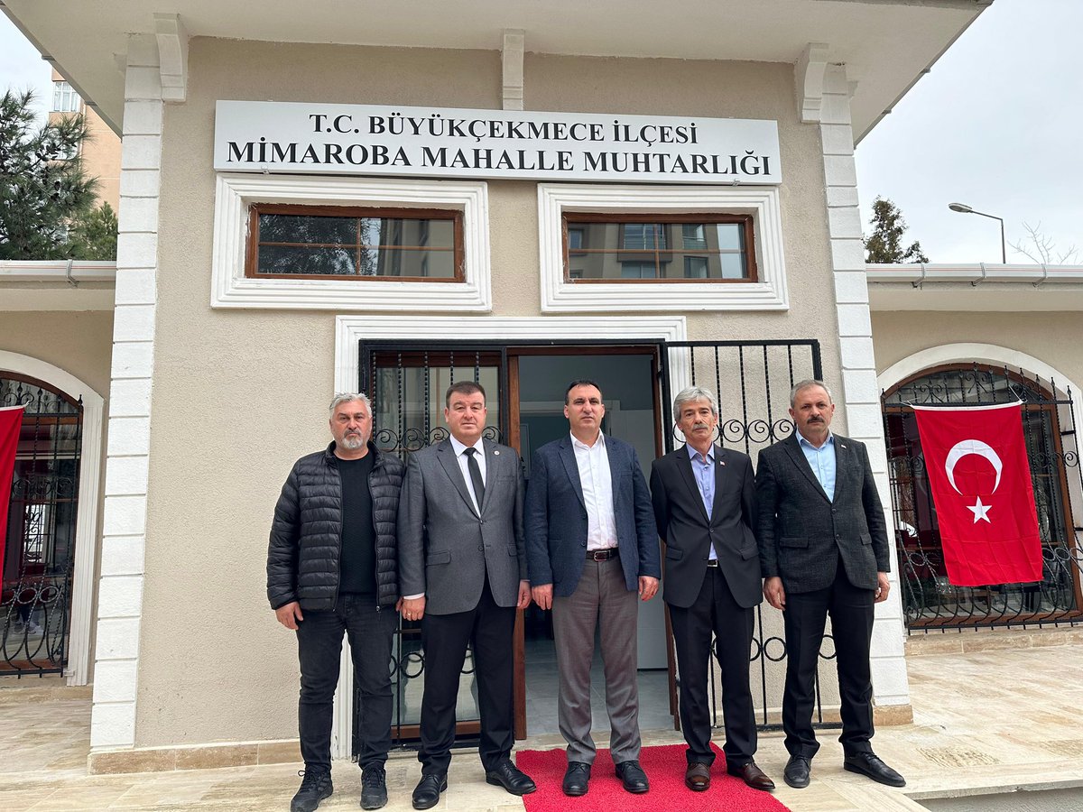 Büyükçekmece’nin merkezi mahallelerinden Mimaroba’nın Muhtarı Cengiz Üstünyer’i 19 Mayıs, Bahçelievler ve Ahmediye Muhtarlarımız ile ziyaret ettik. Kıymetli Muhtarımıza çalışmaları ve güleryüzlülüğü için teşekkür ediyorum.