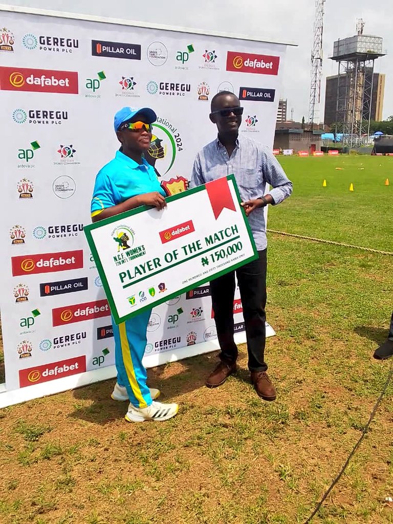 #Intsinzi Rwanda women NT won by 33 Runs against Tanzania in their  first game of the Nigeria Invitational Tournament! Happening in Lagos. 

🇷🇼Rwanda 119/4
🇹🇿Tanzania 86/10
Player of the match Henriette Ishimwe  3/14