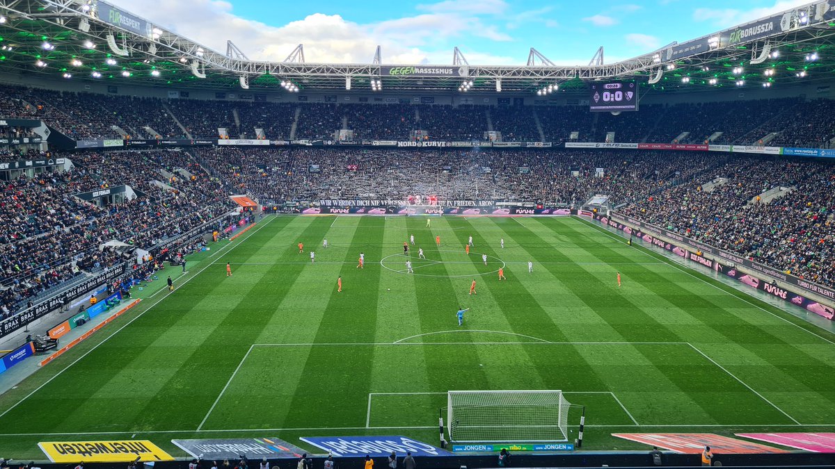 Mooi ⚽️-weekend in 🇩🇪 met op vrijdag <a href="/bayer04fussball/">Bayer 04 Leverkusen</a> vs. <a href="/1FSVMainz05/">1. FSV Mainz 05</a>, zaterdag <a href="/borussia/">Borussia</a> vs. <a href="/VfLBochum1848eV/">VfL Bochum 1848</a> en vandaag <a href="/f95/">Fortuna Düsseldorf</a> vs. <a href="/HansaRostock/">F.C. Hansa Rostock</a>.