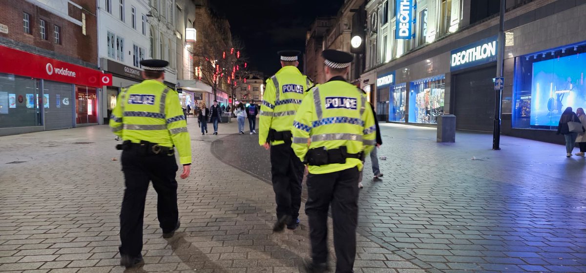 Another non-stop weekend for our Specials in Liverpool City Centre concludes with arrests for three separate assaults on Friday night. A large number of incidents attended and various crimes investigated over the weekend supporting our @Merseypolice regular colleagues.