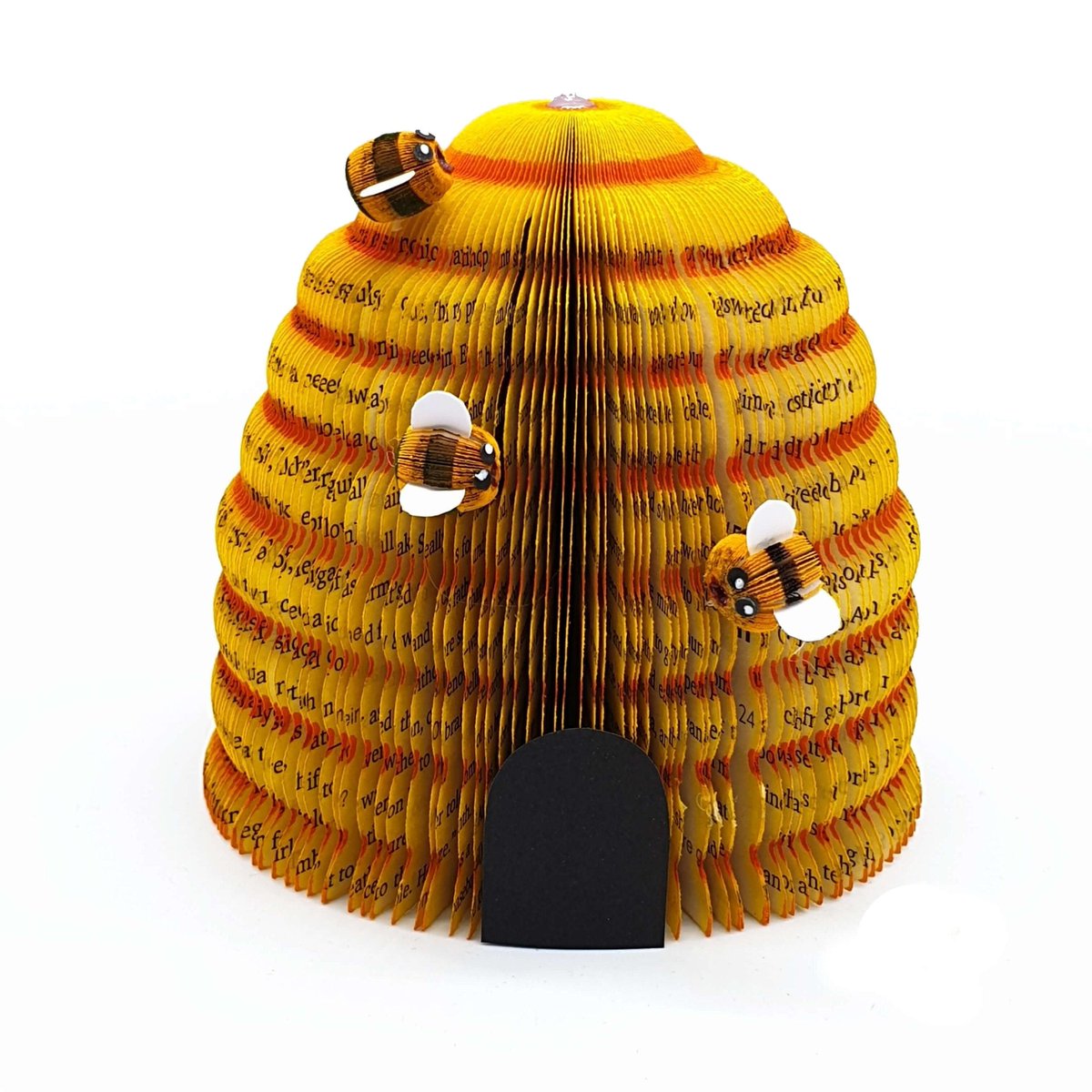 Paperappleco's tweet photo. Bee hive gift - bee keeper present - book bee hive with bees https://t.co/7OJFJqXFY3 #mhhsbd #Shopify #CreatonCrafts #BeeGift https://t.co/LmIcRpqqRh
